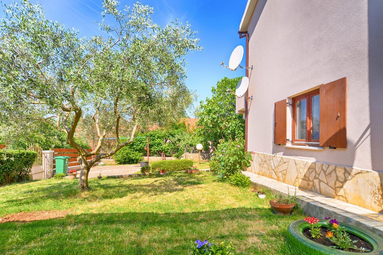 Apartments Chiara 877 Pula Exterior photo